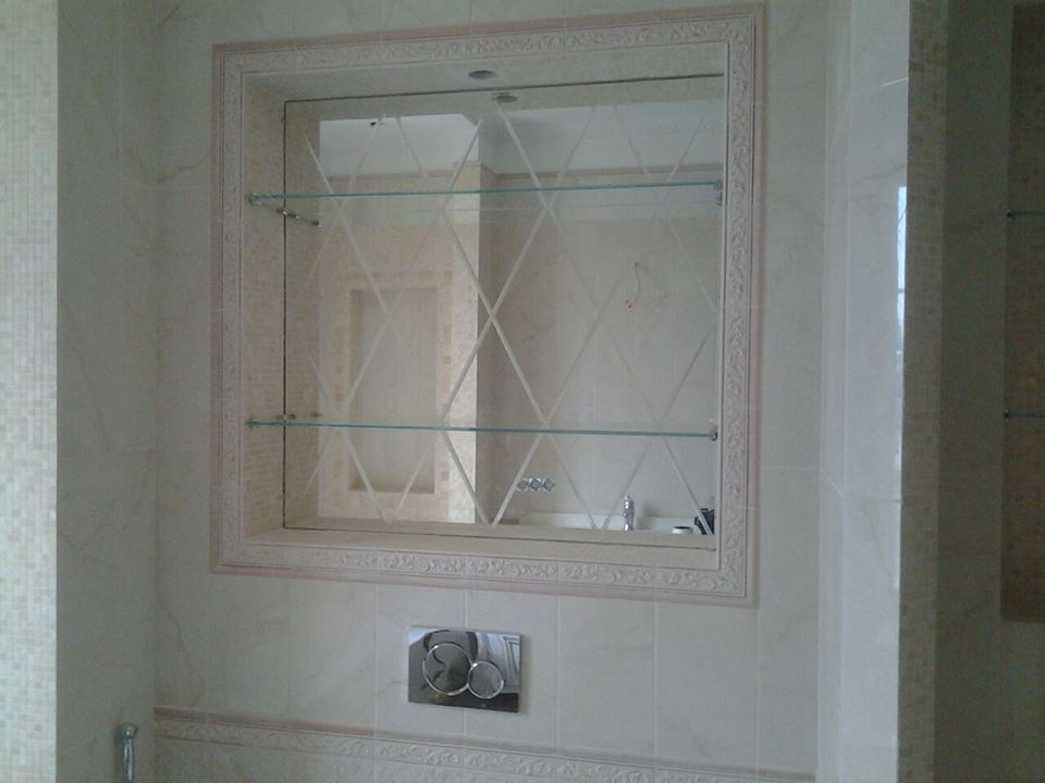 Зеркальная панель с гравировкой